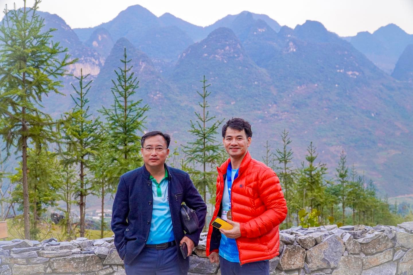 NSUT Xuân Bắc trở lại H'mong Village cùng NSND Tự Long