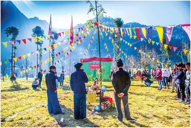 Lễ hội gầu tào của người Mông HMONG VILLAGE RESORT - KHU NGHỈ DƯỠNG ĐẸP  NHẤT HÀ GIANG