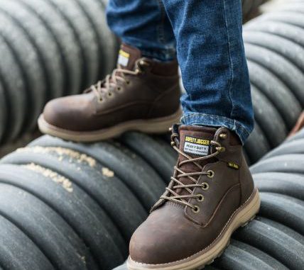 5 BÍ MẬT KHI MUA GIÀY BẢO HỘ MÀ NGƯỜI BÁN KHÔNG NÓI CHO BẠN BIẾT