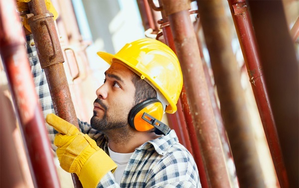 Có những thiết bị chống ồn nào trong bảo hộ lao động?