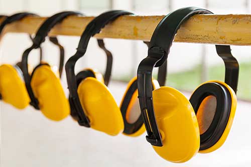 TẠI SAO CẦN SỬ DỤNG TAI NGHE CHỐNG ỒN?