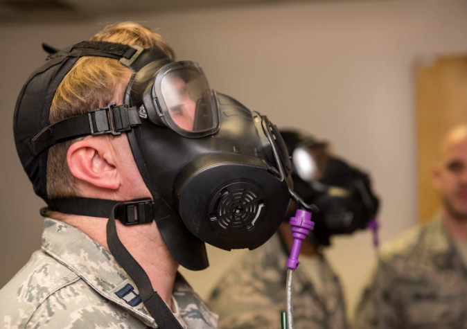 CÁCH KIỂM TRA ĐỘ VỪA KHÍT CỦA MẶT NẠ PHÒNG ĐỘC NGA