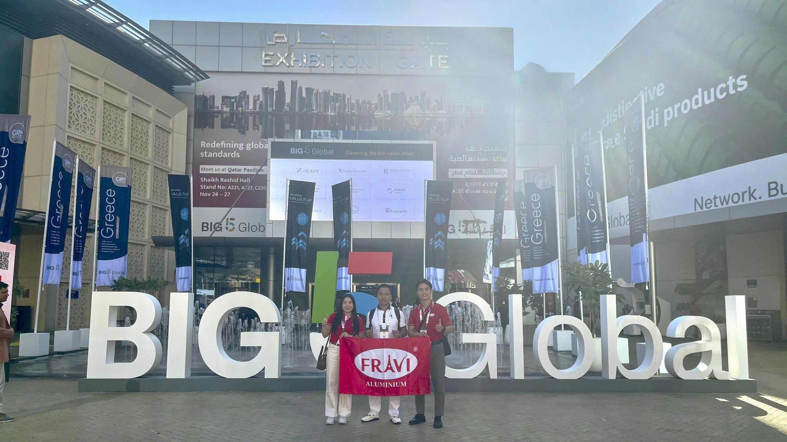 TIÊU ĐIỂM BIG 5 DUBAI NGÀY 2: HỘI NGỘ ĐỐI TÁC CHIẾN LƯỢC – KHẲNG ĐỊNH VỊ THẾ NHÔM FRAVI