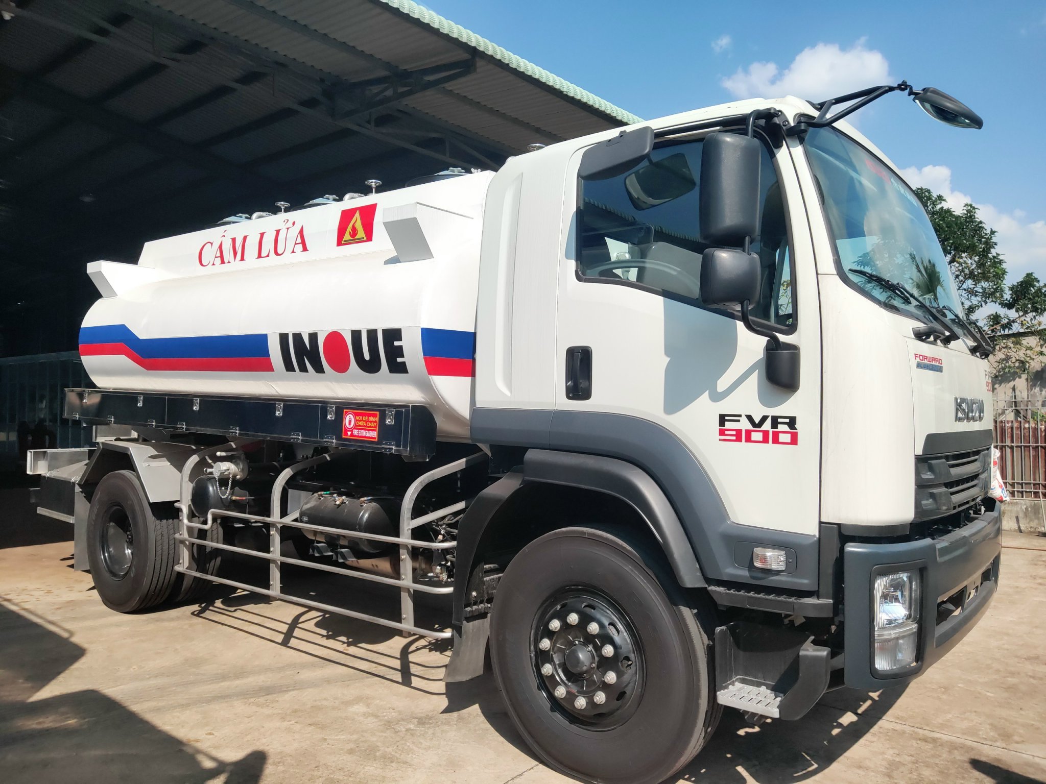 XE BỒN ISUZU FVR900 12 KHỐI