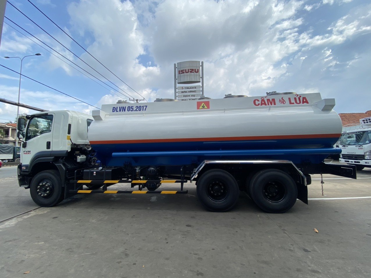 XE BỒN ISUZU FVR900 12 KHỐI