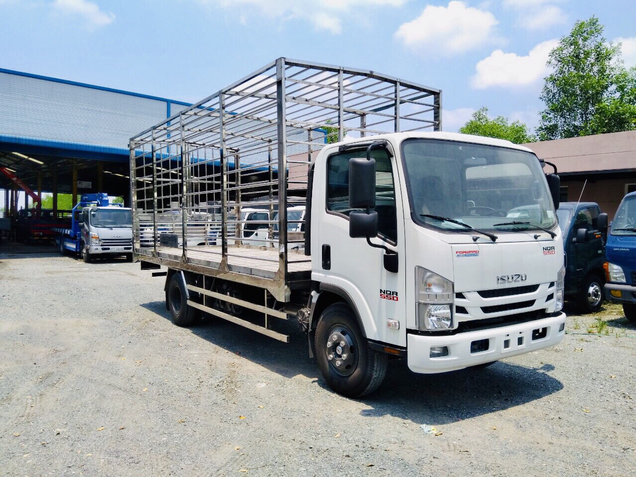 Xe chở gia cầm