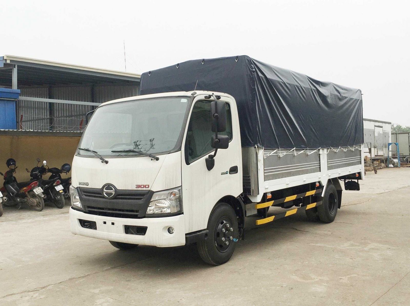 HINO XZU352L E4 3,5T