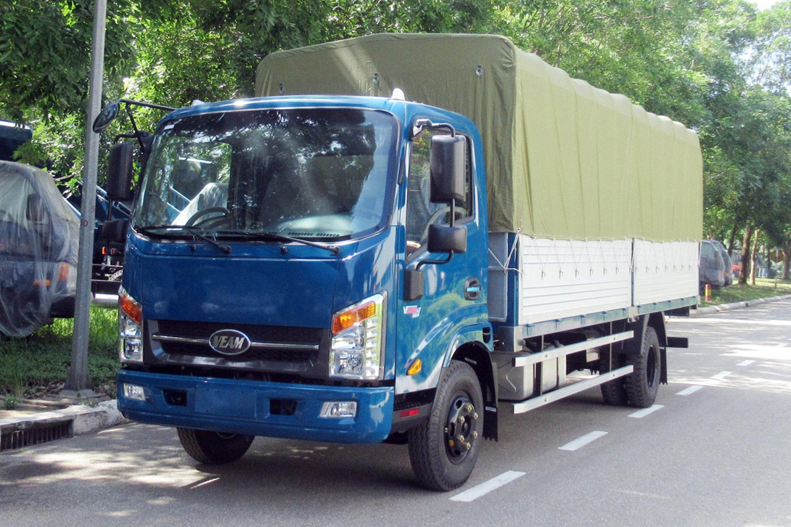 VT260-1,  1.9 TẤN THÙNG BẠT DÀI 6M