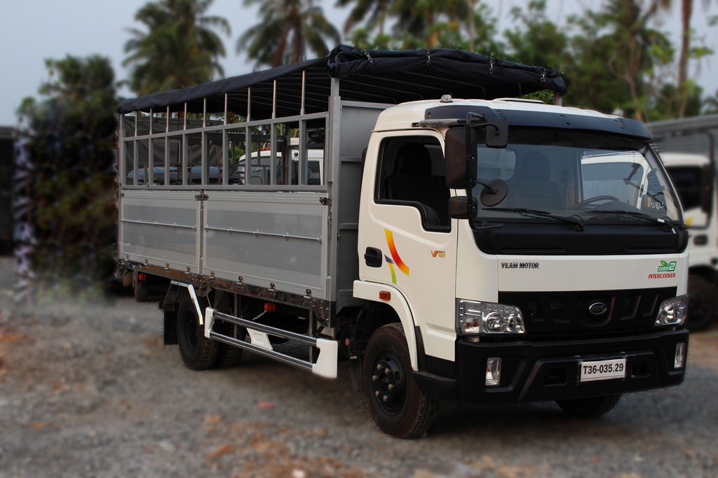 Veam VT750 thùng dài 6m2, động cơ Hyundai