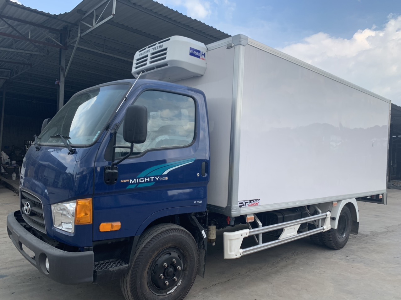 Hyundai 110SP Đông Lạnh Tải Trọng 7 Tấn