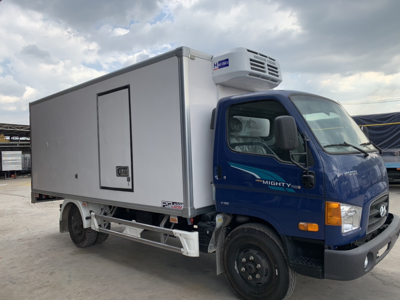 Hyundai 110SP Đông Lạnh Tải Trọng 7 Tấn