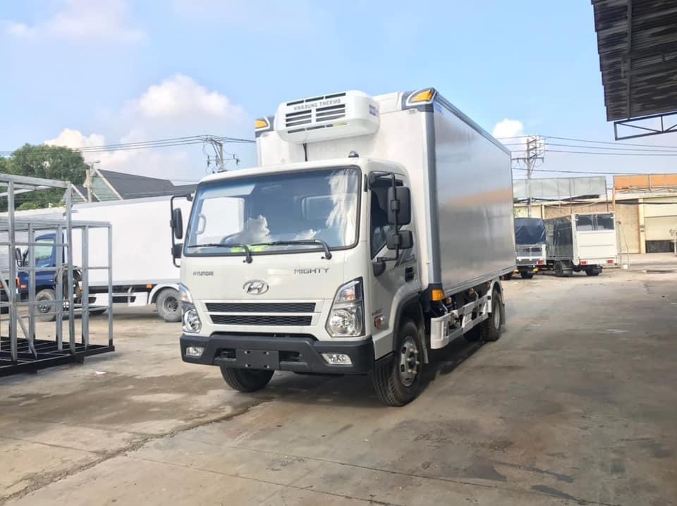 HYUNDAI Mighty EX8L Thùng Đông Lạnh