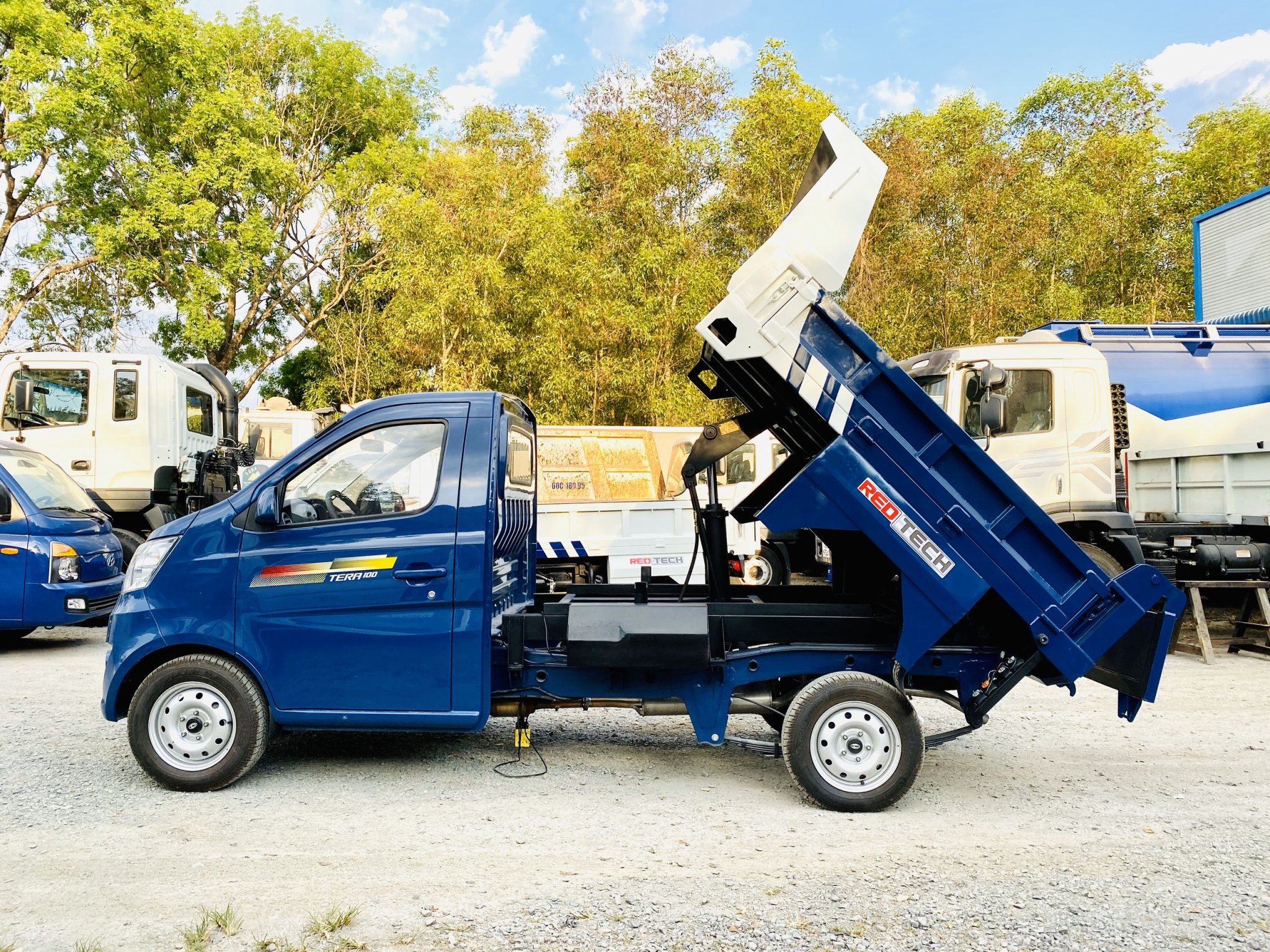 XE BEN  Tera 100 770kg 1 khối