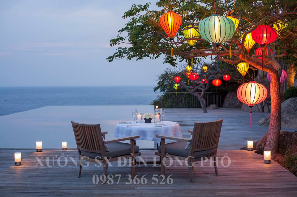 Cách bố trí đèn lồng Hội An cho các nhà hàng ven biển
