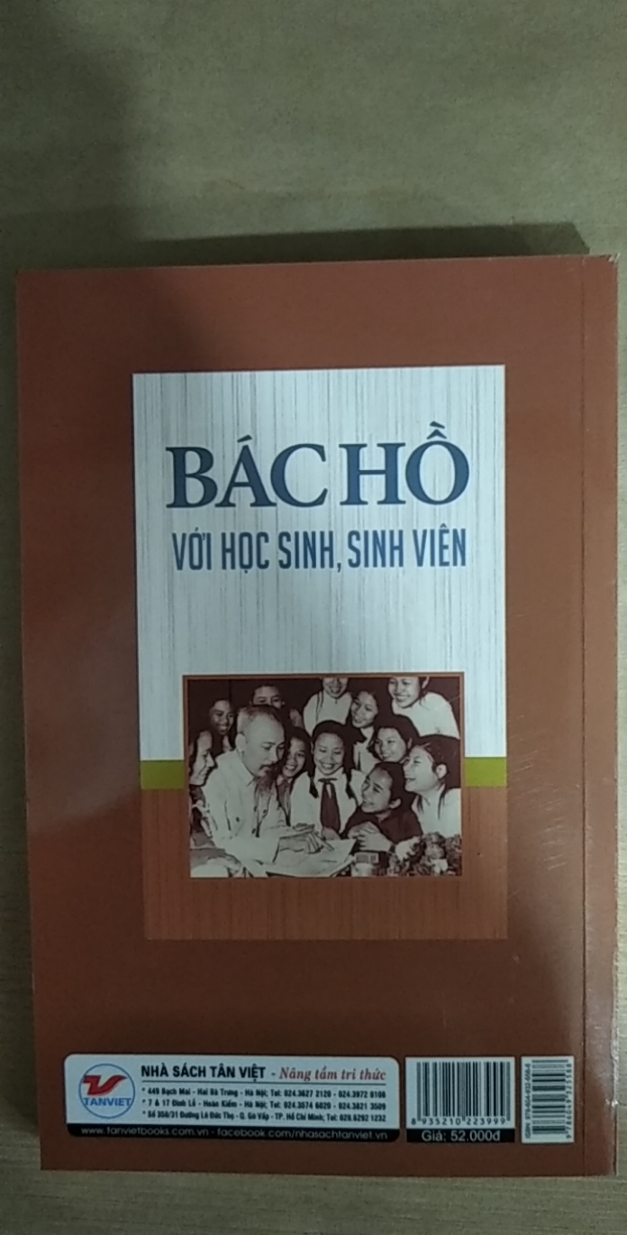 Bác Hồ Với Học Sinh, Sinh Viên