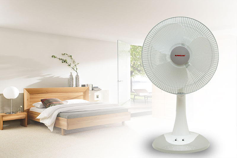 Quạt sạc điện Sunhouse SH762
