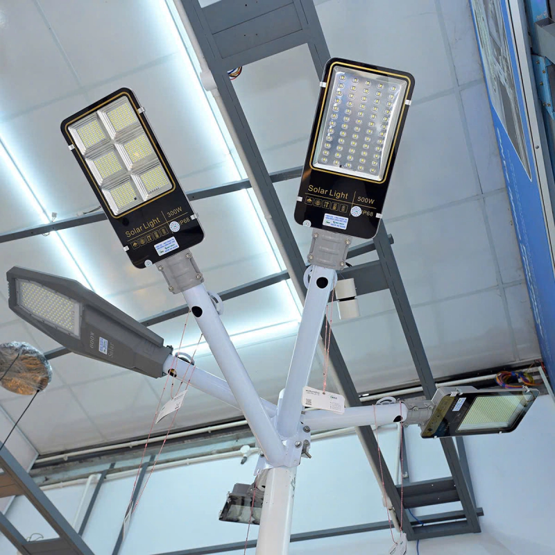 den-nang-luong-mat-troi-solar-light-500w-2