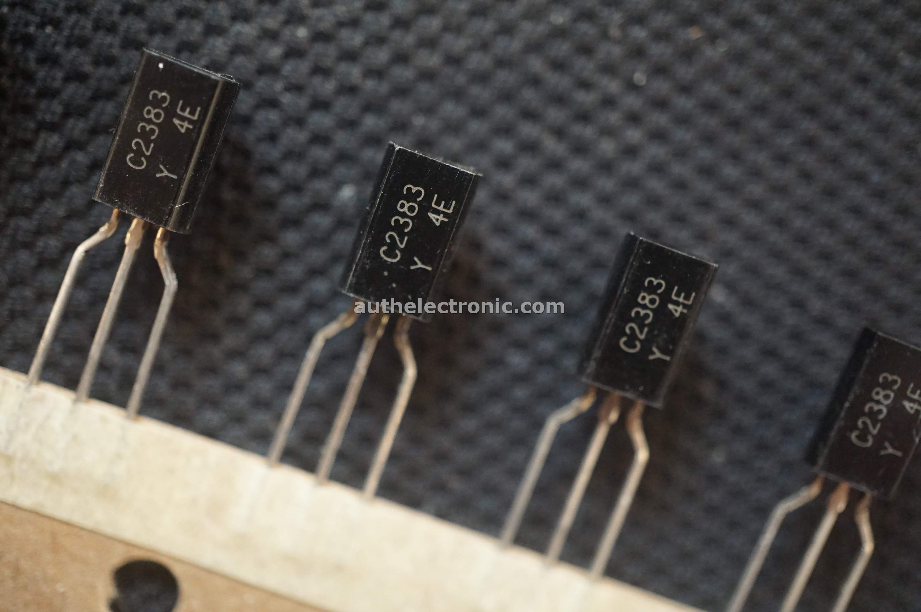 10pc NPN Transistor 2SC2383 C2383 160V 1A 900mW hfe= Y TO-92MOD Toshiba