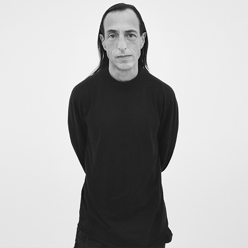 Điều gì khiến Rick Owens trở thành ông hoàng của làng thời trang darkwear Điều gì khiến Rick Owens trở thành ông hoàng của làng thời trang darkwear