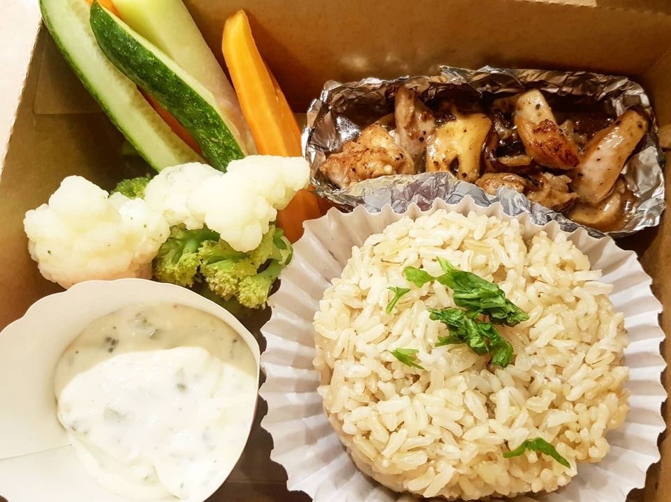 Cơm Gà sốt Nấm