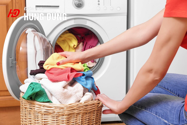 lỗi thường gặp trên máy giặt là quần áo giặt không sạch