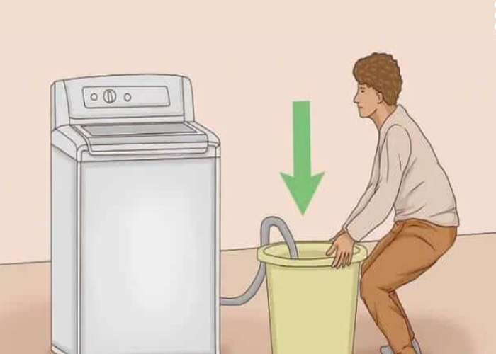  Xả nước vào thùng hay xô chứa