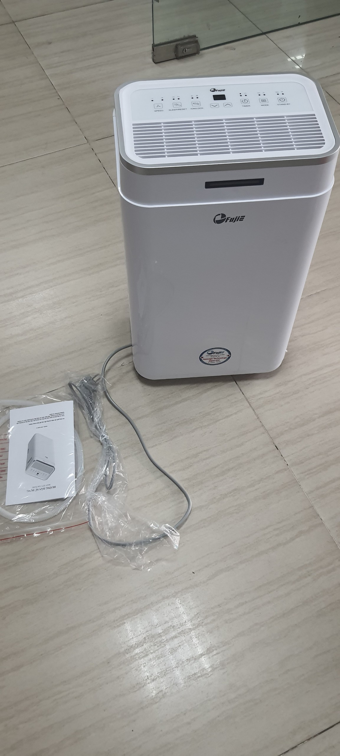 Máy Hút Ẩm Dân Dụng FujiE HM-918EC-N, bình chứa 6.5 lít , kết nối WIFI thông minh - MẪU MỚI 2024