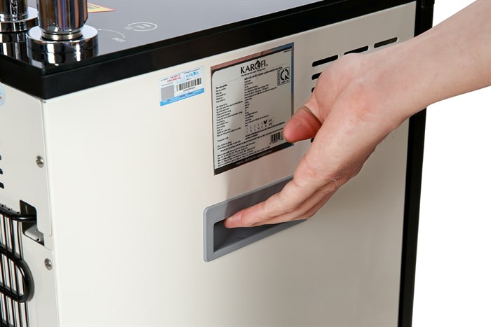Máy lọc nước RO nóng lạnh Karofi KAD-D66 11 lõi