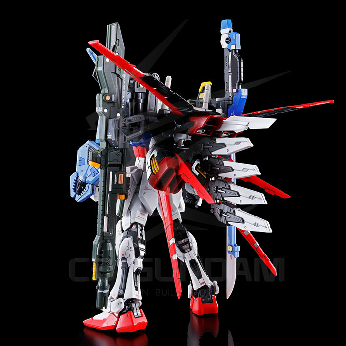 RG 1/144 PERFECT STRIKE GUNDAM [P-BANDAI]