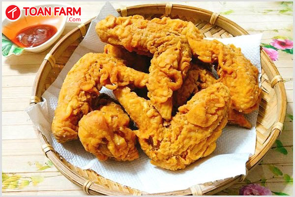 Cánh gà rán ngon nhất với nguyên liệu tại Toàn Farm