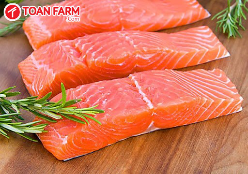 Giá cả cá hồi tại Toàn Farm luôn ổn định