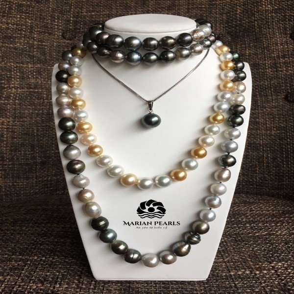 Choker ngọc trai được làm từ nhiều loại ngọc trai 