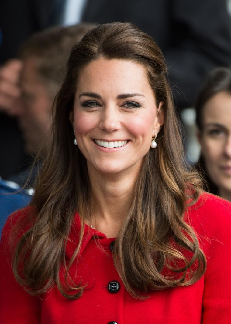 Kate Middleton luôn ưu ái chọn Ngọc trai khi xuất hiện trước công chúng