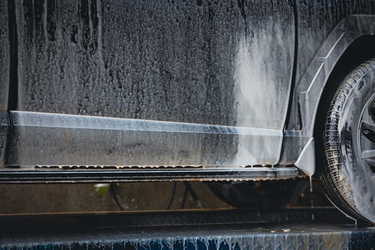 Tìm hiểu về rửa xe không chạm Kation – giải pháp hiệu quả và tiện lợi cho việc làm sạch xe hơi của bạn.