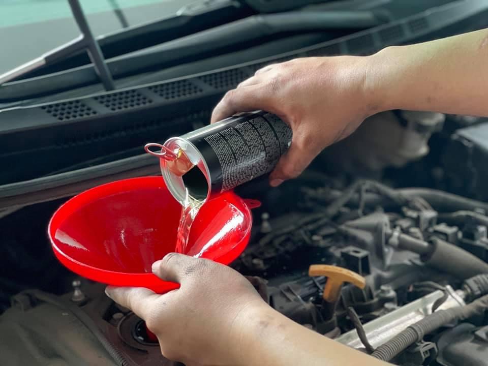 Senfineco 9991 Dung Dịch Làm Sạch Động Cơ: Khôi Phục Hiệu Suất Động Cơ Của Bạn