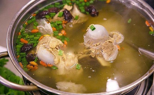 3 mẹo đơn giản hầm xương bò ngon, ngọt, nhanh mềm như ngoài hàng