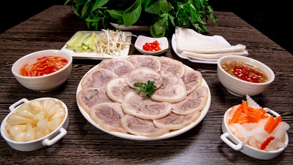 5 món ngon, hấp dẫn từ thịt chân giò chị em có thể tự làm khiến ông xã không bao giờ chán cơm nhà