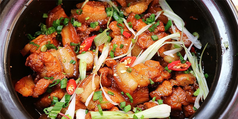 5 bí quyết để nồi thịt kho hâm nhiều lần không bị cứng và đen