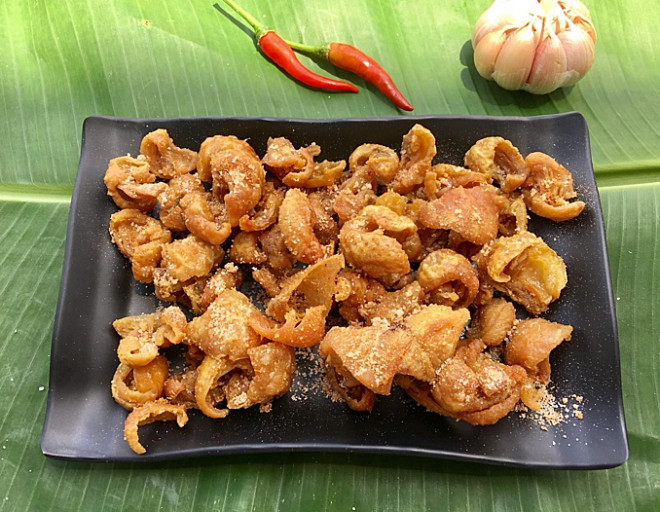 Phao câu không phải nơi bẩn nhất của con gà mà là bộ phận được ưa thích này