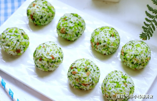 Cơm nguội thừa làm theo cách này ngon tuyệt cú mèo lại đầy đủ dinh dưỡng Cơm nguội thừa làm theo cách này ngon tuyệt cú mèo lại đầy đủ dinh dưỡng