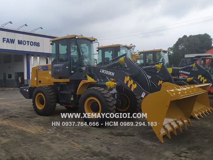thong-so-ki-thuat-may-xuc-lat-xcmg-lw300kn-gau-2-2-m3