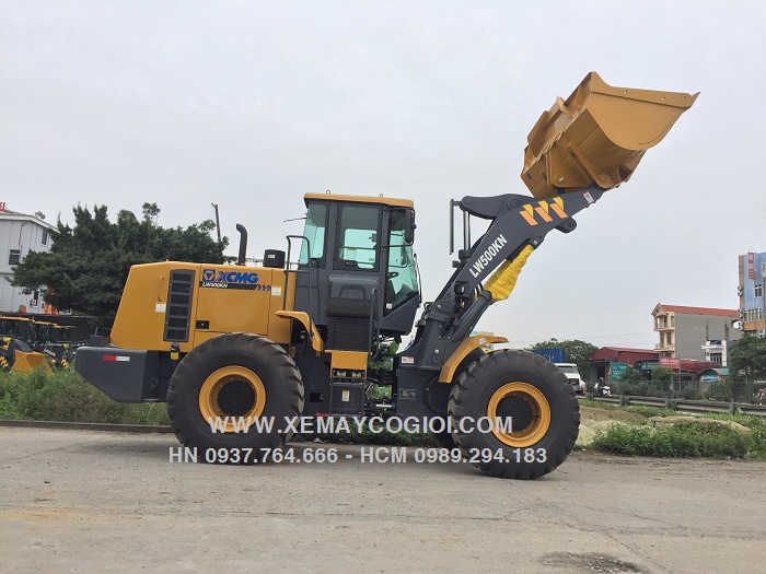 máy xúc lật gầu 3.5 m3