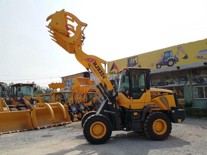may-xuc-lat-gap-go-hj932k-gau-1-2-m3