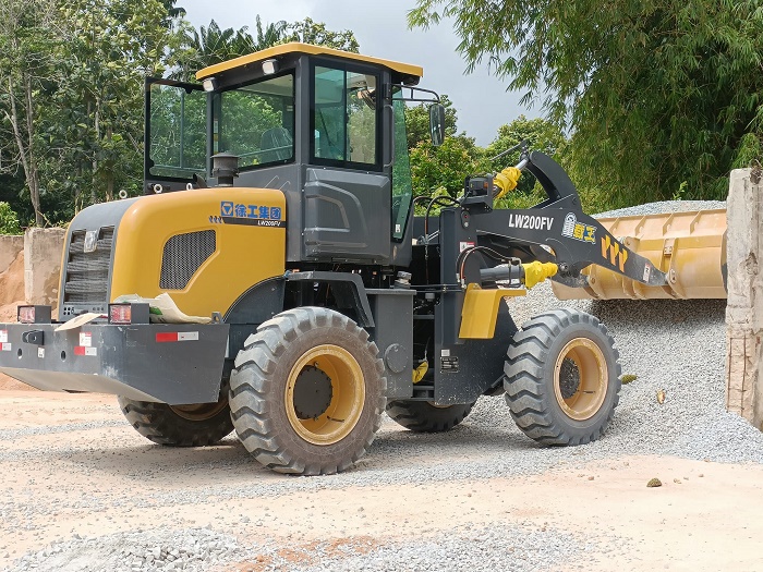 may-xuc-lat-xcmg-lw200fv-gau-1-2-m3