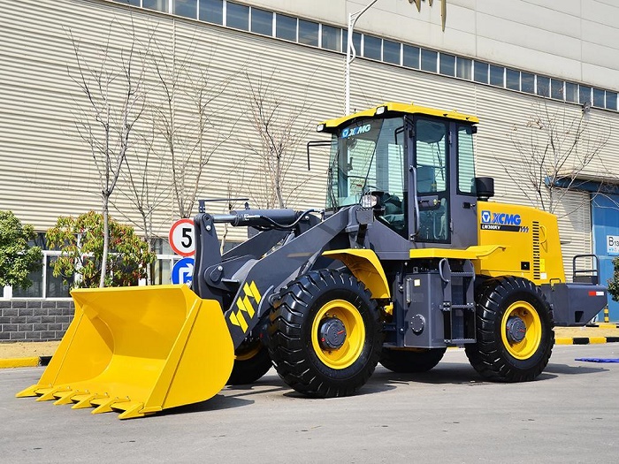 may-xuc-lat-xcmg-xc935-gau-1-7-m3
