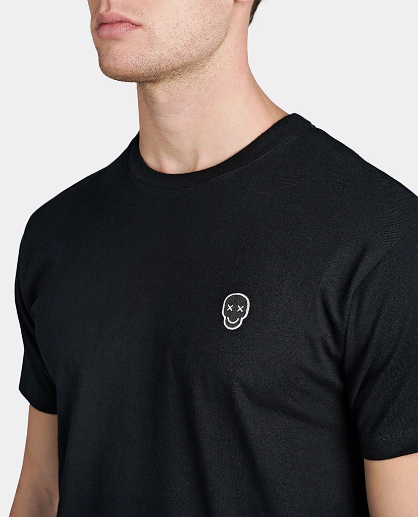 Áo thun nam tay ngắn Skull Badge