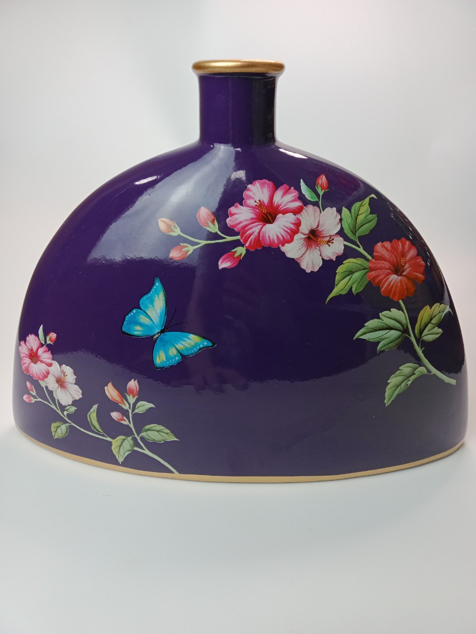 Bình hoa dẹt quạt tím