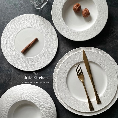 Bộ đĩa cao cấp màu trắng họa tiết viền nhám