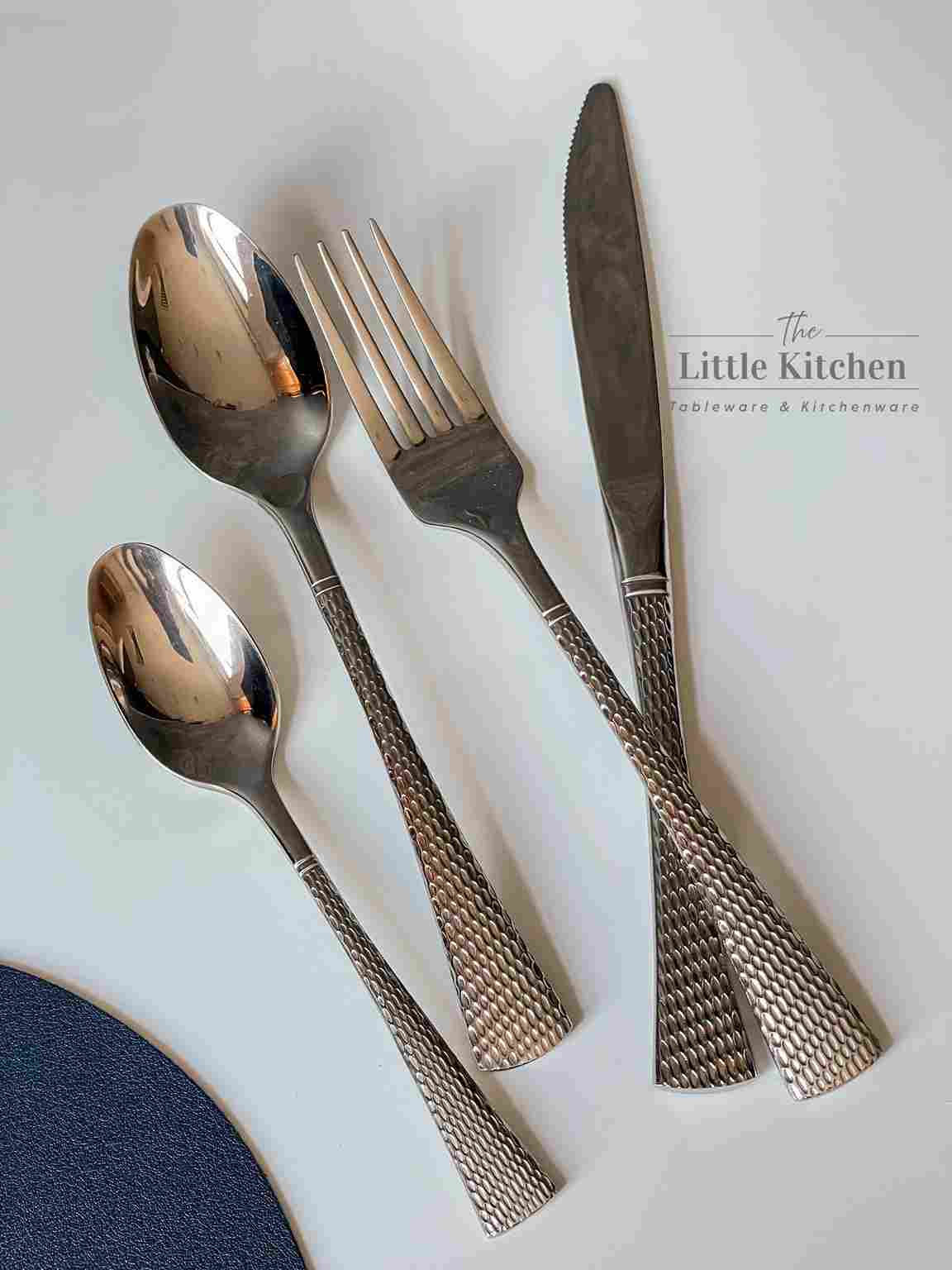 Set tiệc trắng sọc lì