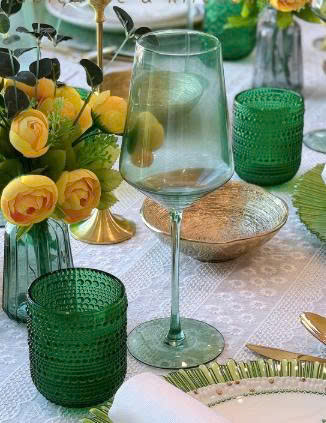 Set tiệc xanh lá hoa chuông lục